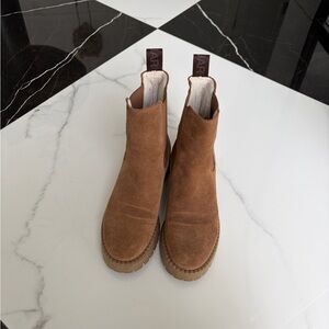 Pajar Tan Suede Ankle Boots